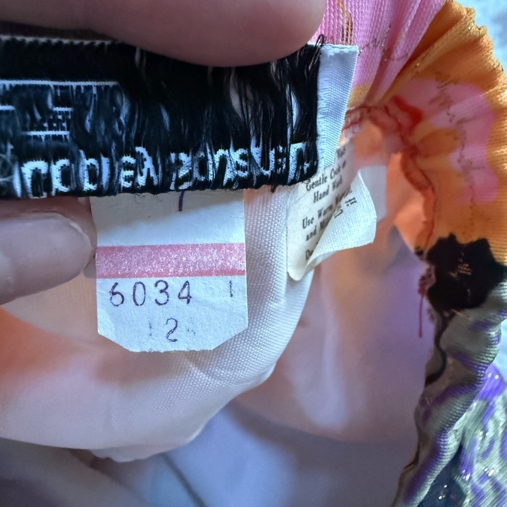 Vintage Floral 70s long Skirt pink purple and orange stretch with tie waist - Picture 8 of 8